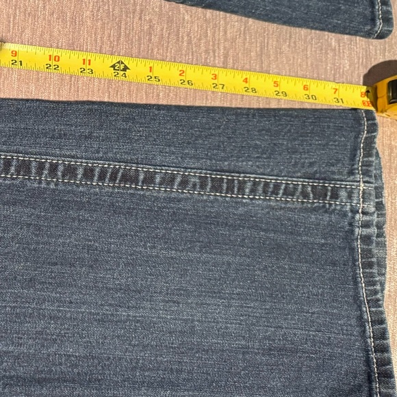 Miss Me Jeans size 30x32 Crystal yoke & flap pockets, boot cut, whisker fading. - Picture 8 of 9